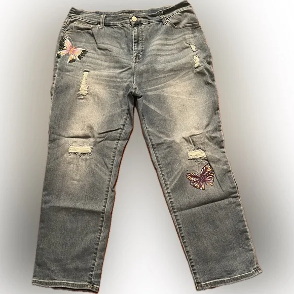 Chico’s Girlfriend Crop Jeans Hand Painted Butterfly Stretch Sz 2.5(M)34”waist - Picture 2 of 13